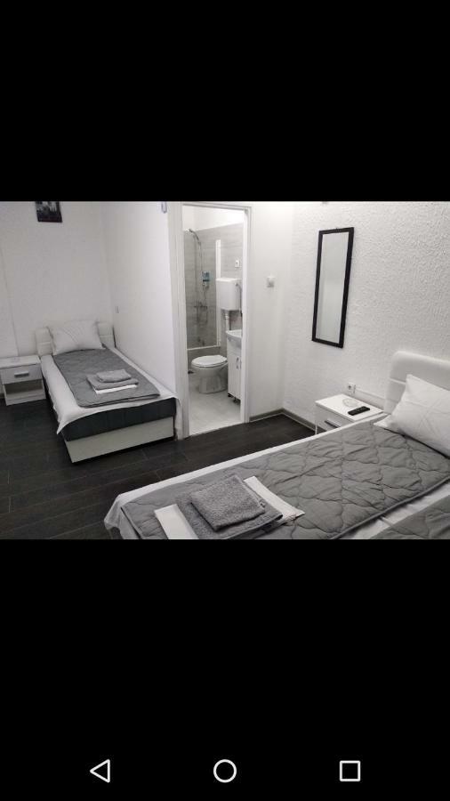 Apartmani Pinokio Ni 外观 照片