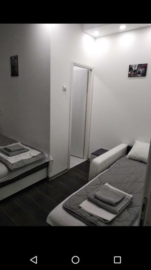Apartmani Pinokio Ni 外观 照片